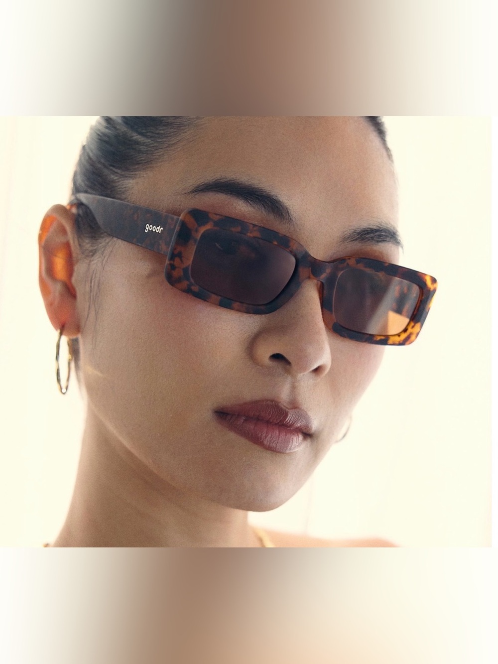 goodr LUXE G CAME HERE TO BE SEEN
tortoiseshell sport sunglasses